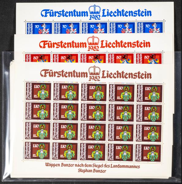 1005 | Liechtenstein. Stock de Series y Sellos