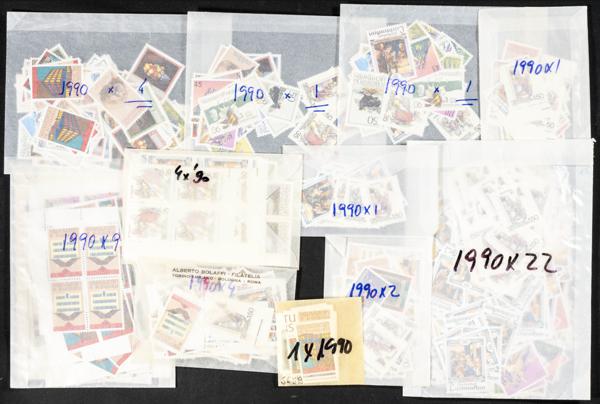 1050 | Liechtenstein. Sets and stamps stock