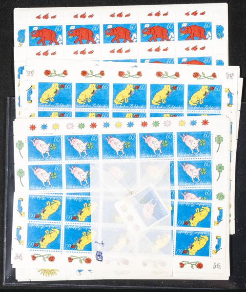 1074 | Liechtenstein. Sets and stamps stock